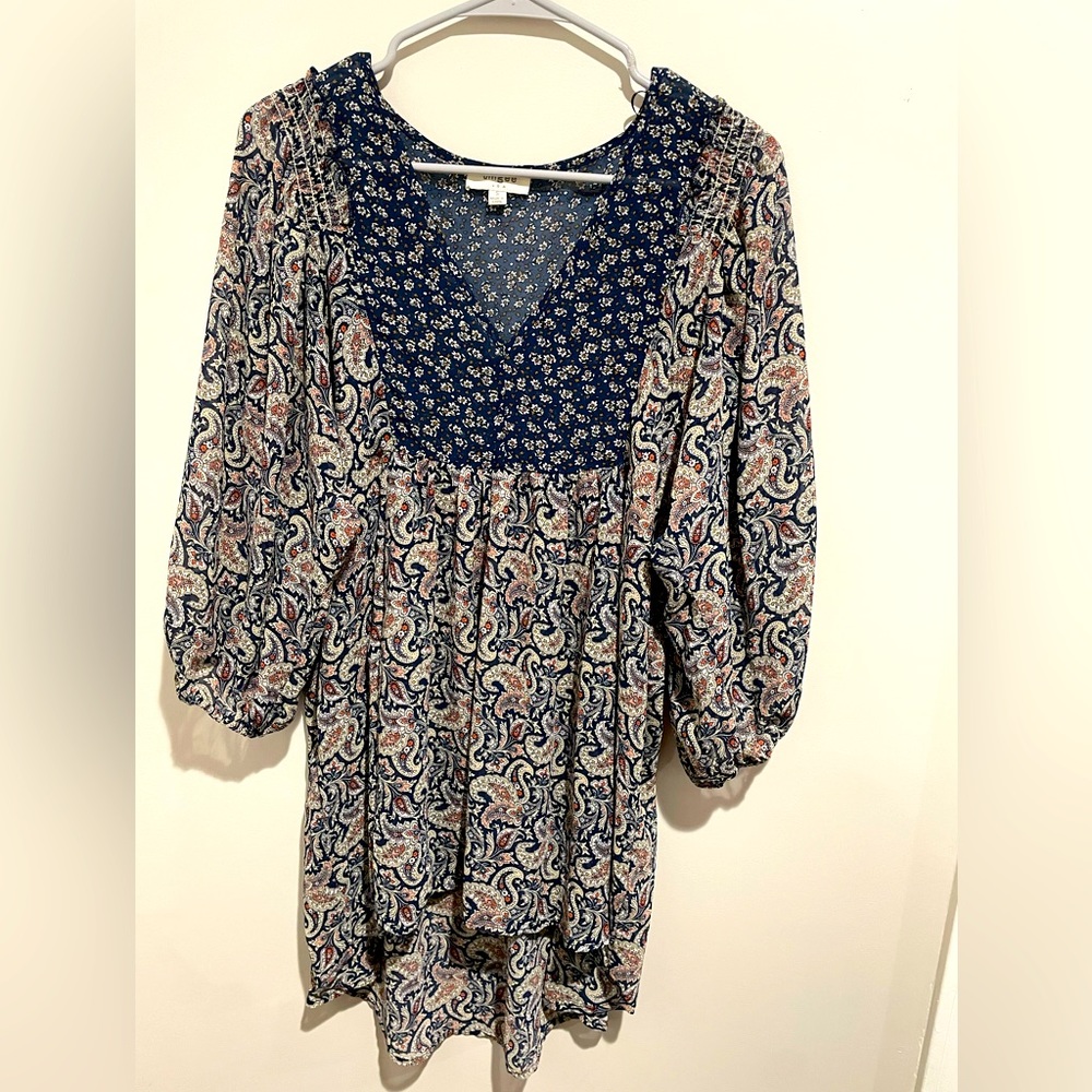 Umgee V-neck‎ floral and paisley blouse (S)